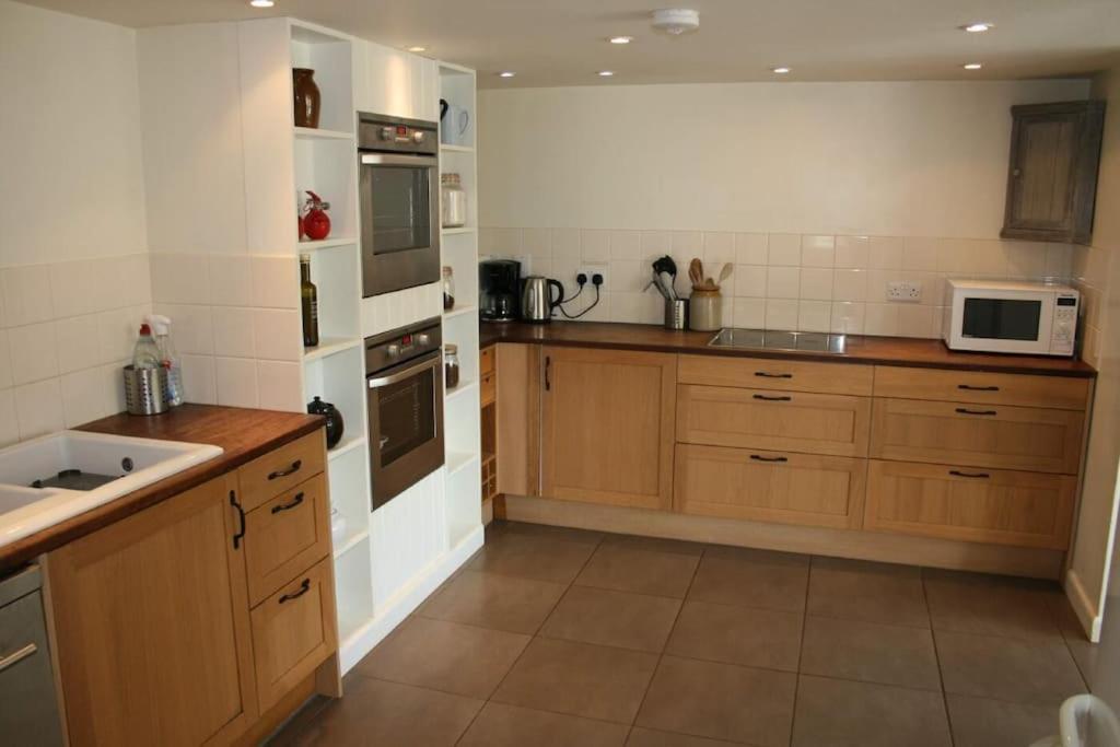 Greystone Cottage - Sea Views, Short Stroll To A Beautiful Sandy Beach Brook  Dış mekan fotoğraf
